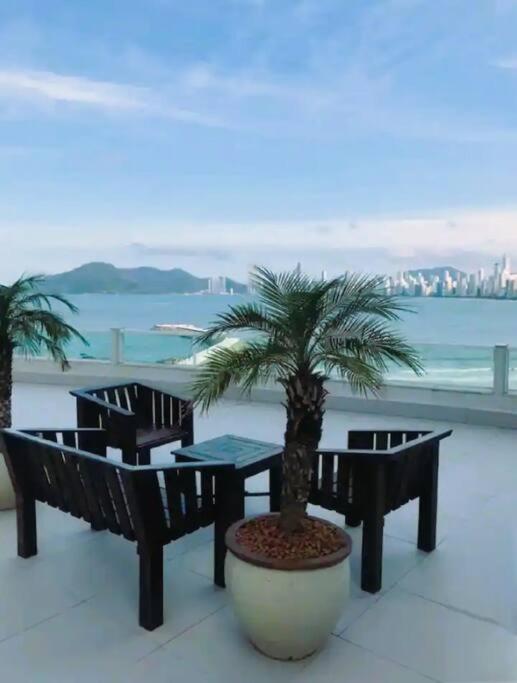 Apartment Piscina A Beira-mar, Tranquilidade E Qualidade No De Bc