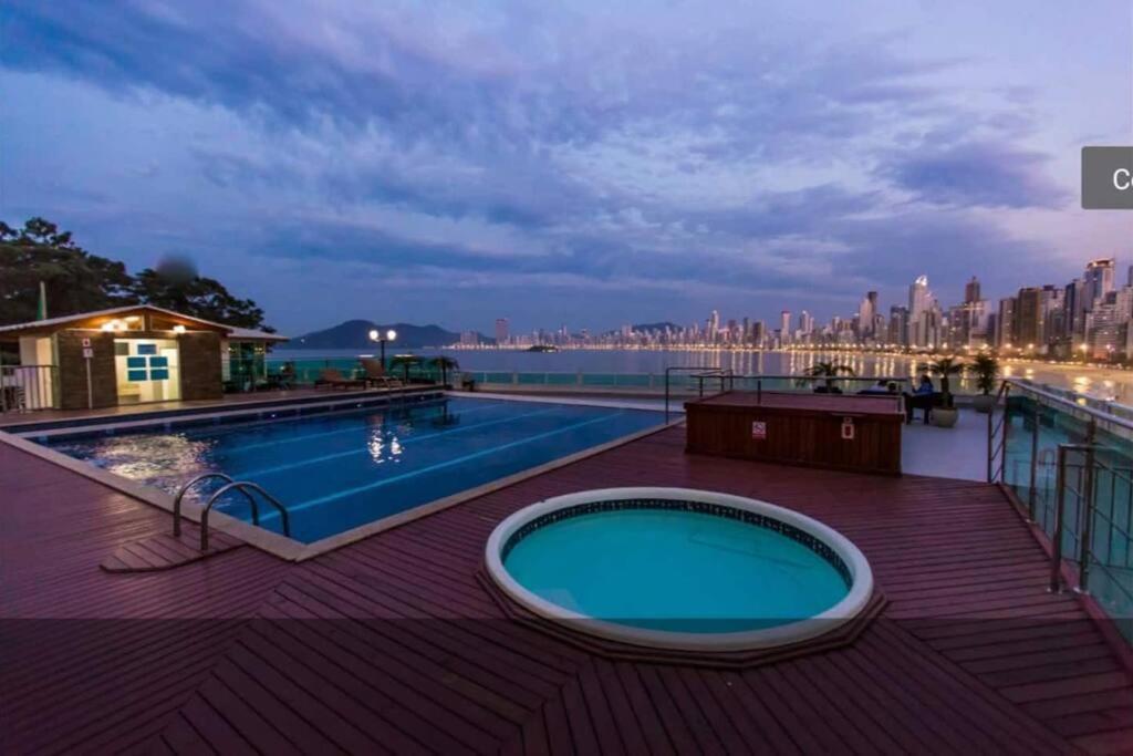 Piscina A Beira-mar, Tranquilidade E Qualidade No De Bc Apartment *