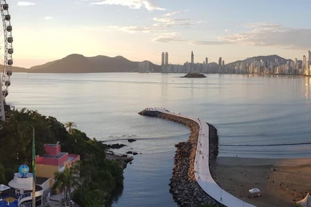 Apartment Piscina A Beira-mar, Tranquilidade E Qualidade No De Bc
